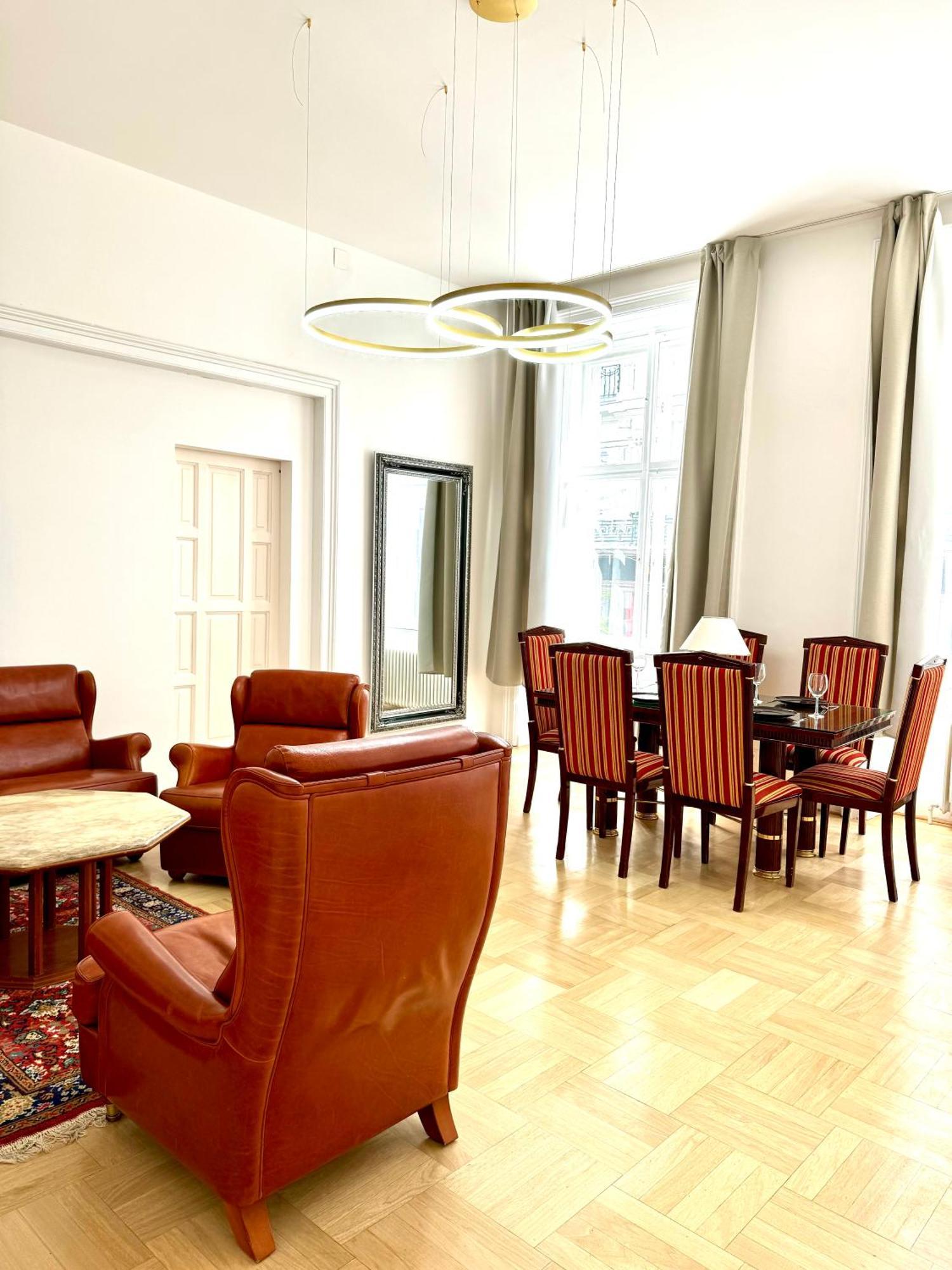 Opera Vienna Apartment 145 M2 Exterior photo