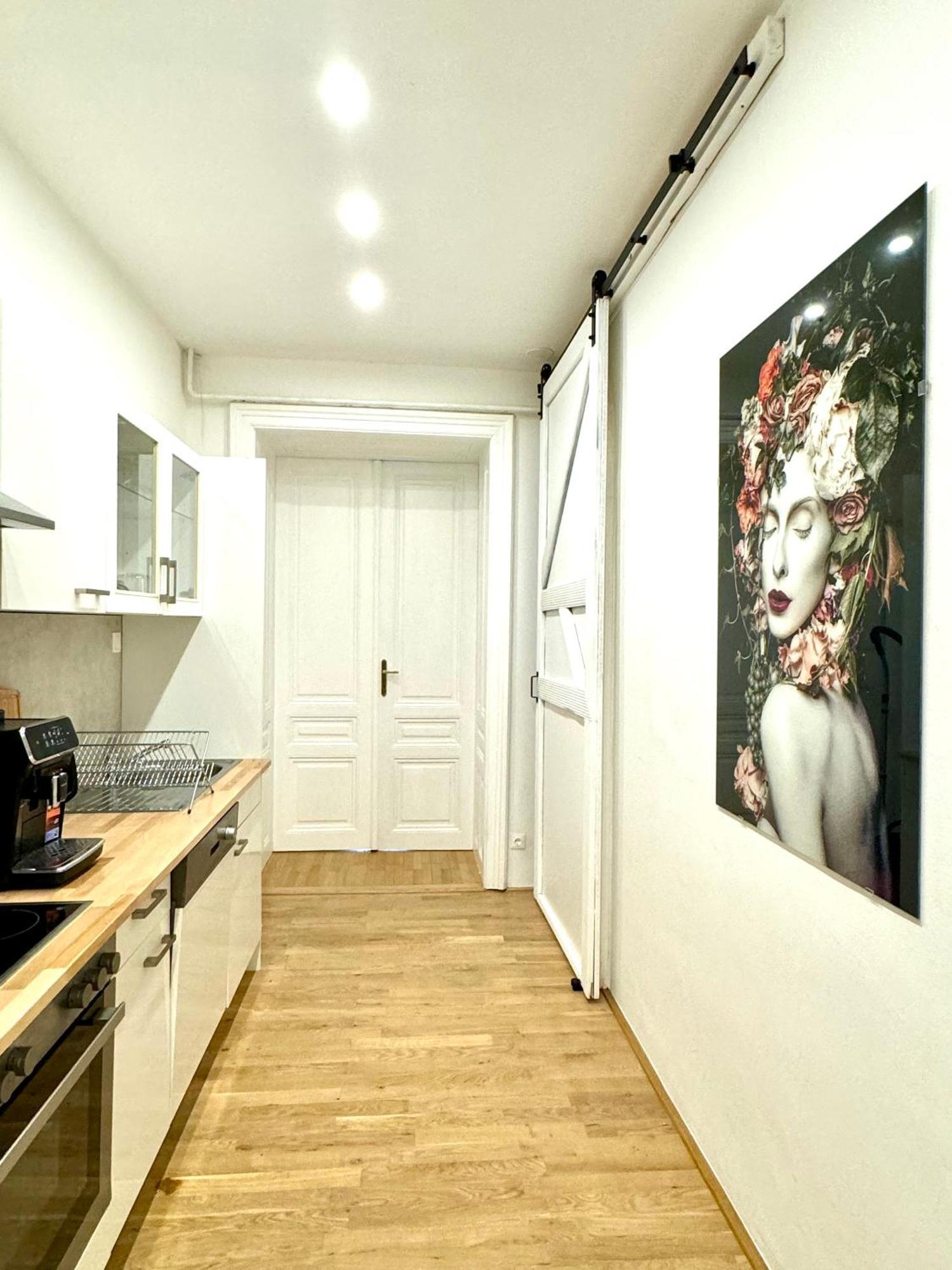 Opera Vienna Apartment 145 M2 Exterior photo