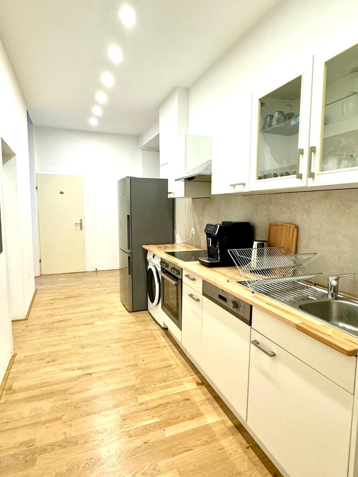 Opera Vienna Apartment 145 M2 Exterior photo